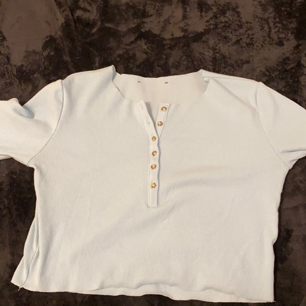 Long sleeve baby blue crop